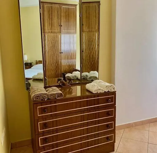 Family Friendly 2-bedroom In :) Appartement *