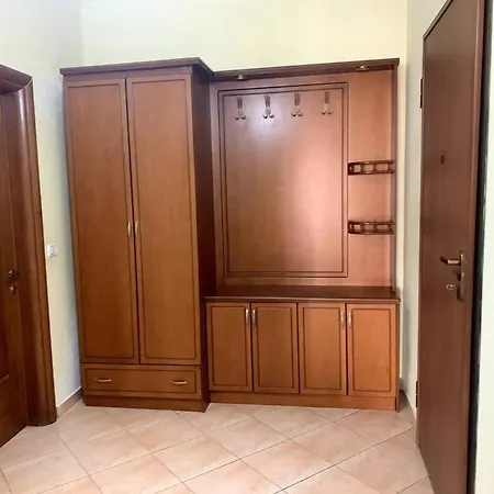 Family Friendly 2-bedroom In :) *