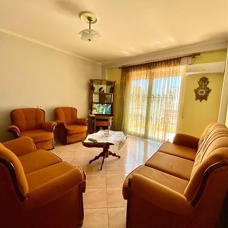 Family Friendly 2-bedroom In :) * Durrës