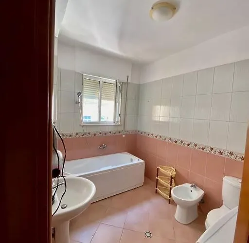 Family Friendly 2-bedroom In :) Διαμέρισμα Δυρράχιο
